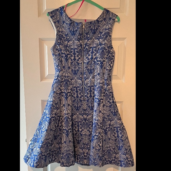 Betsey Johnson blue baroque jacquard cocktail dress - Picture 2 of 8